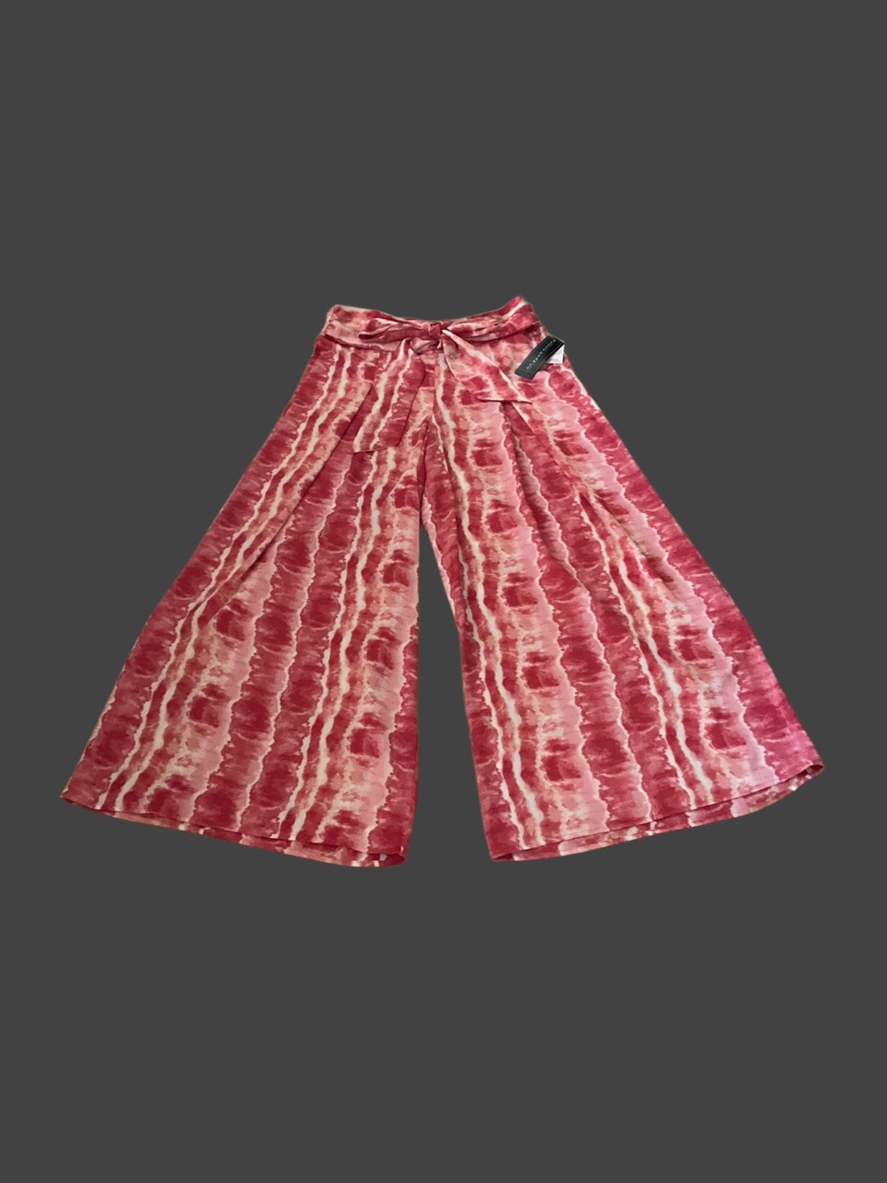 Coco Bianco Red and White Side Zip Tie-Waist Palazzo Pants - Picture 2 of 6